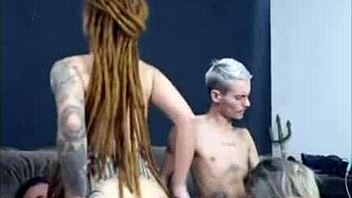 a ruiva dread chick rides my buddy while his woman sucks me off hot