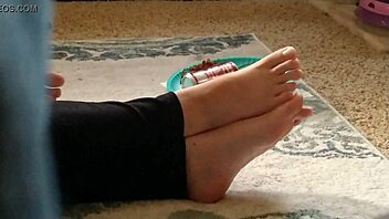 Candid Hidden Cute Feet Fetish Captured