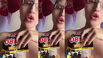 mmm chewing this huge fetish food while glasses fog up from tall fucking 😋🍆