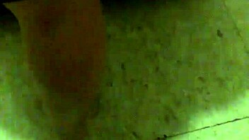 jessy bxxx moans as crabbman fingers wet gf pussy 😍💦