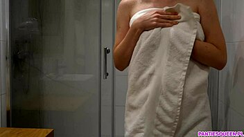 Unshaven Pussy Webcam Girl Showers Big Tits