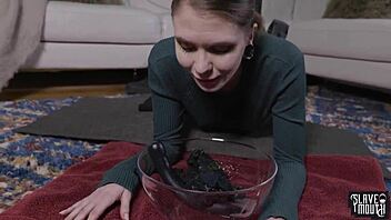 im blond slave bobbin on doms piss socks puking ass dildos