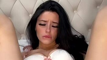 AMERICAN EXCHANGE STUDENT HORNY SOLO SQUIRT TOYS WEBCAM