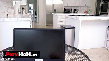 Richelle Ryan's Flexible Milf Body Worships Tyler Cruise's Monster Cock Voyeur Style