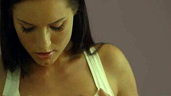 i'm angel... rubbin' my drippin' pussy solo so wet!