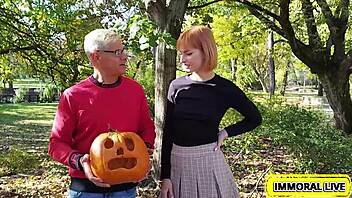 dan's buddies double penetrate dolly dyson's curvy redhead pussy creampie