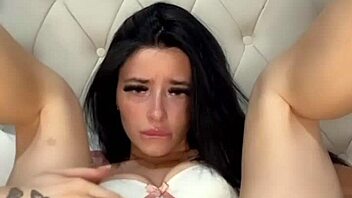 AMERICAN EXCHANGE STUDENT HORNY SOLO SQUIRT TOYS WEBCAM