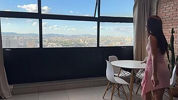 moreno fode novinha após balada com creampie