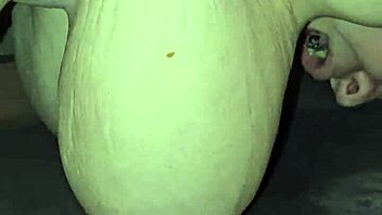 Hey, wanna play with this pregnant milf's big ass before creampie?