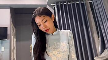 Vietnamese date turns into cum-covered bliss