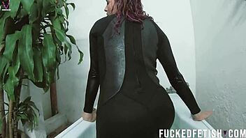 underwater blackout pulses in extreme neoprene gear