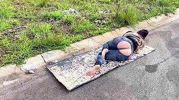 mendiga's bareback anal shits on bbc for cash!