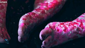 Kinky Lesbian Feet Games Excite Goddesses Bondage Licking