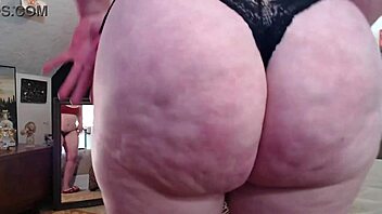 dawnskye wiggles her jiggling booty in your face