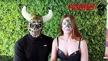 Cintia tests if her man handles massive chifre weight during rough fuck