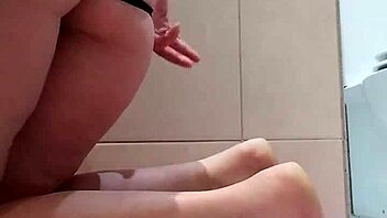 hey lingerie babe masturbate that pussy harder for me now