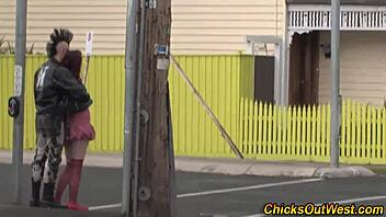 Aussie amateur girlfriend eagerly sucks hairy cock in homemade hd