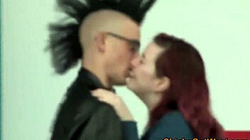 Aussie amateur girlfriend eagerly sucks hairy cock in homemade hd