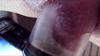 Extreme Clit Pump Ignites Intense Orgasmic Pleasure
