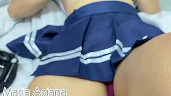 pretty teen, finger your pussy while i watch closely?