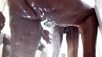 ghetto ebony milf flaunts thick thighs and fat booty