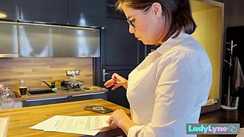 jerk off to curvy milf ladylyne fingering shaved pussy closeup