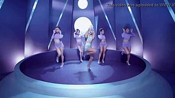 ariana grande's cute tongue teases in sexy petite focus