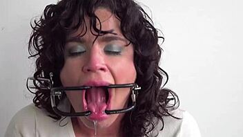 Humiliating GAG Test For Dumb Karen