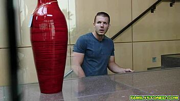 Gym babe's thighs ripped open for deep pussy pounding