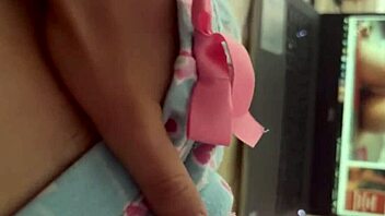 rossmexicana masturbates hard with dildo watching her rico latina porno 😍🔥💦🍆