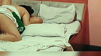 cheating lover creampies big pussy in grab car frenzy