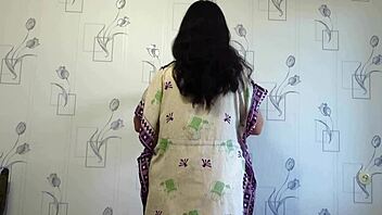 i love cumming on busty milf's big ass in homemade couple sex