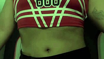 Cheerleader Astarioth Teases Juicy Ass on Camera Close