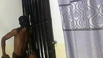 Met horny mature naked at door for steamy quick sex