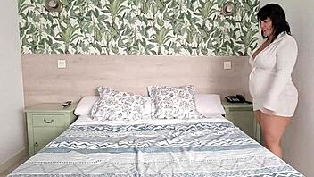 My friend's husband seduces me for curvy milf siesta