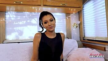 sundaydogood614 shares quick homemade shaved pussy update