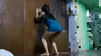 Curvy College Coed's Big Ass Shakes in Home Workout