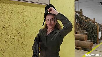 Bored GF Deepthroats, Licks Pussy In Reality Kings POV Cumshot