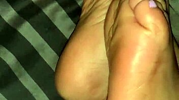 Damn those nice ebony candid soles look sexy