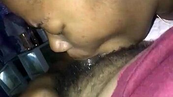 Vrouw bedriegt man met deepthroat op monsterlul