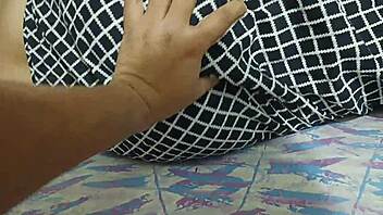 Desi Housewife Begs for Intense Naked Sex