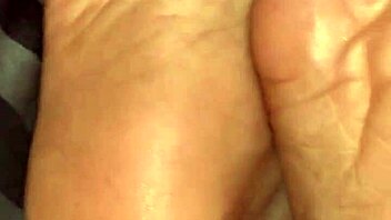 Damn those nice ebony candid soles look sexy