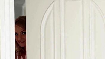 Milf's Secret Horny Pussy Craving Intense Thrusts