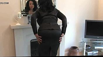 busty british housewife masturbates in stockings and heels