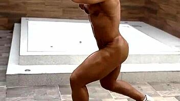 muscular milf strips nude for intense outdoor bodybuilder workout