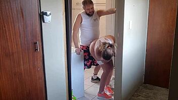 Fucking Neighbor's Cheating Milf Wife Hard In Homemade Gym Session