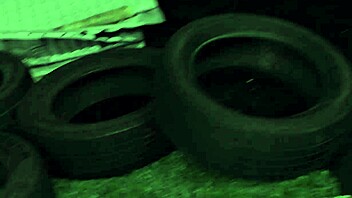 Brunette cougar Kerry Louise spreads heels wide for deep milf fucking