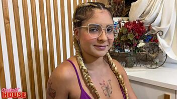 She Ditched Tiny Dick Boyfriend Ripping Pussy Wide in Cuckold House