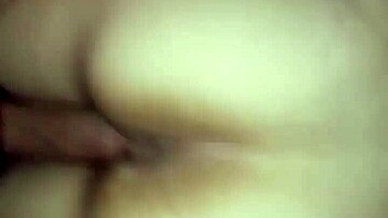 Mature woman burns with uncontrollable horny desire