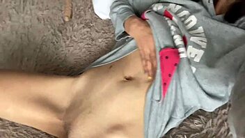 hot girl squirts solo dildo play for boyfriend's creampie vid 😍